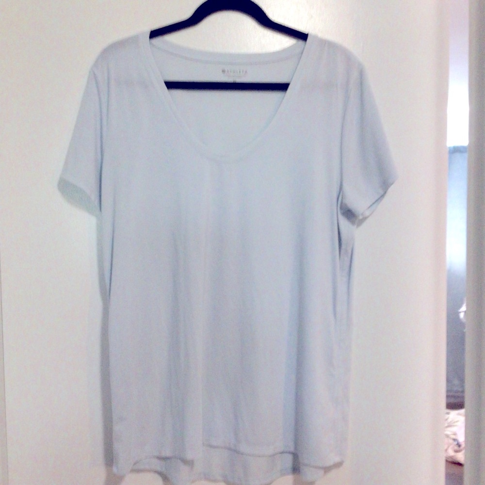 Athleta Light Blue Short Sleeve Scoop Neck Tee